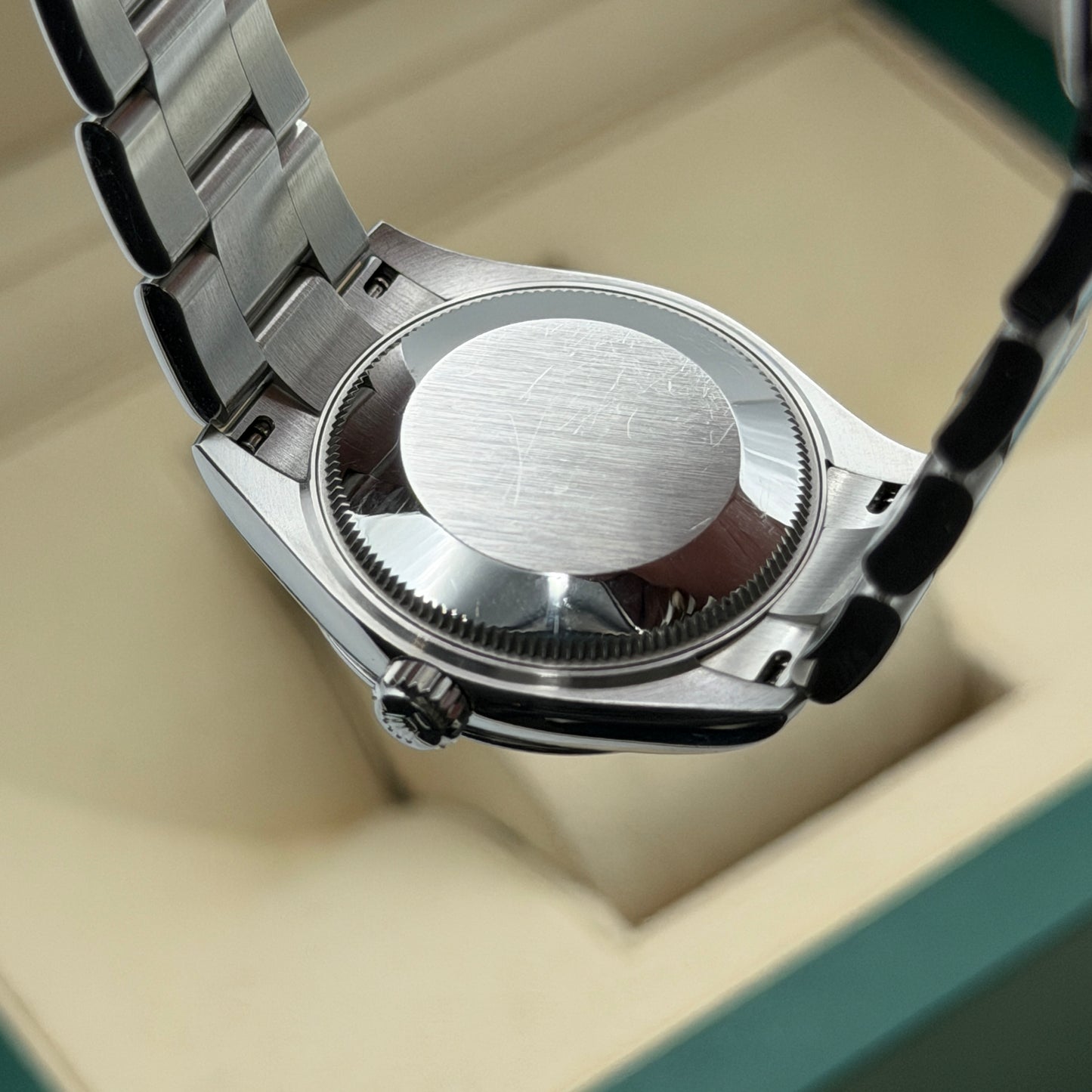 Rolex Oyster Perpetual 31 / 277200 / Silber / Oyster / Full Set / 2024