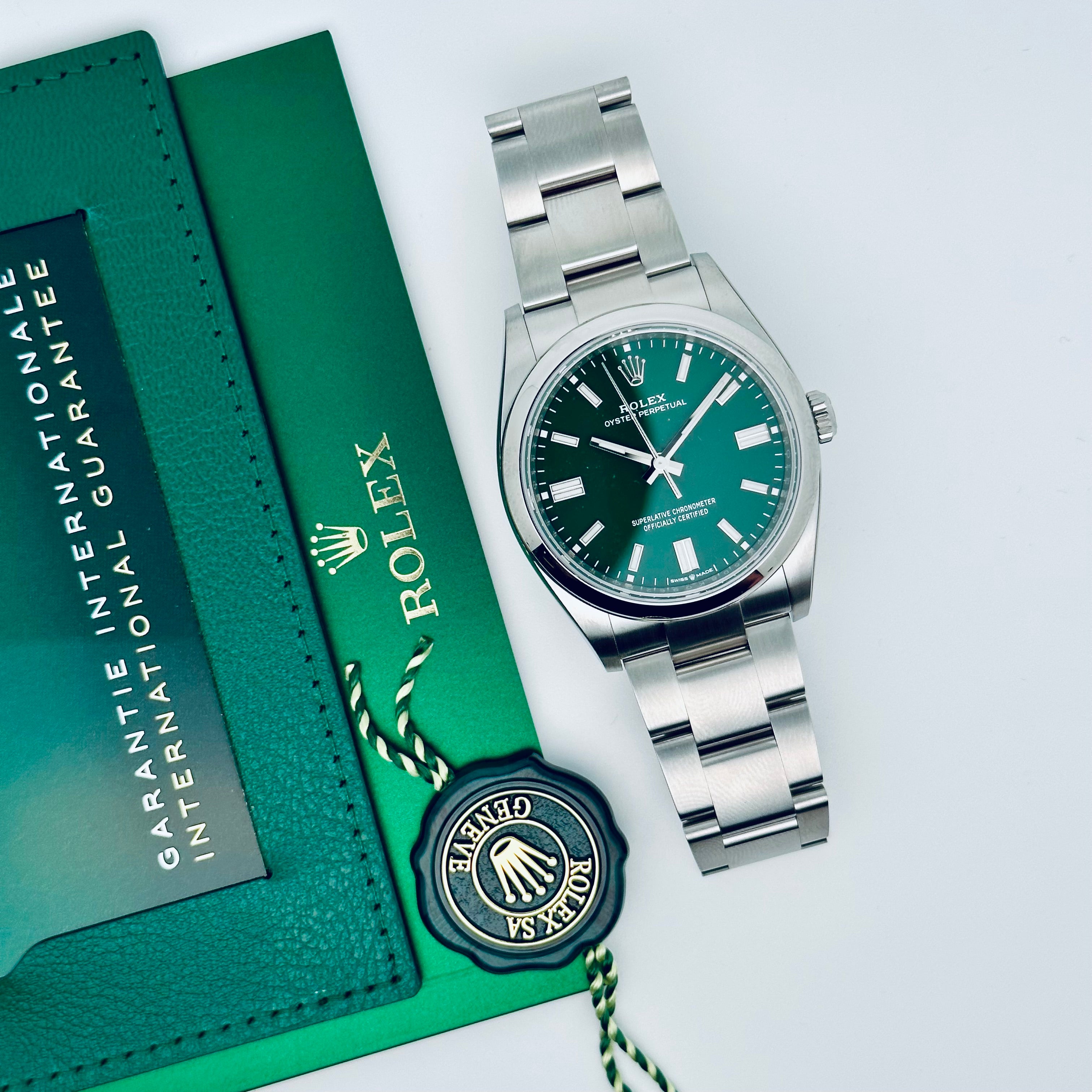 Rolex Oyster Perpetual 36 / 126000 / grün / Oyster / 2023 / Full Set