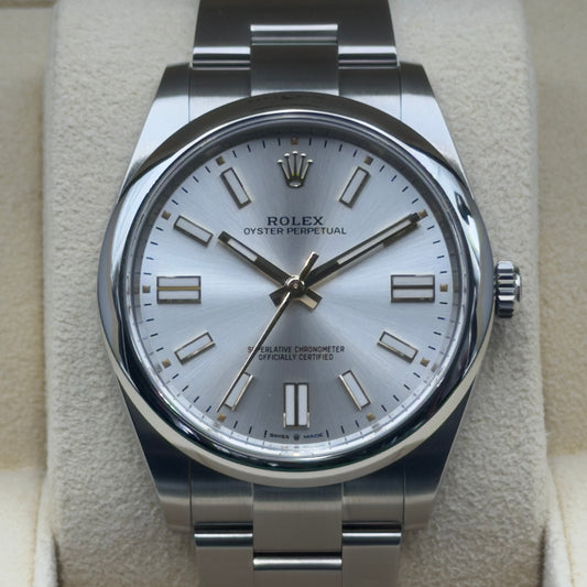 Rolex Oyster Perpetual 41 / 124300 / Silber / Oyster / Full Set / 2025
