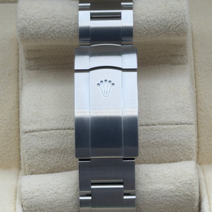 Rolex Oyster Perpetual 41 / 124300 / Silber / Oyster / Full Set / 2025