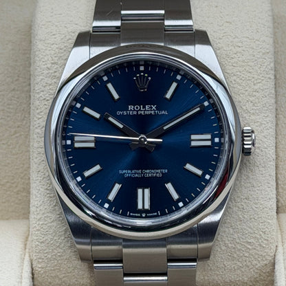 Rolex Oyster Perpetual 41 / 124300 / Blau / Oyster / Full Set / 2023