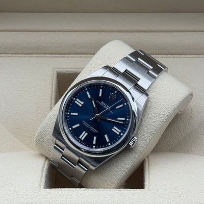 Rolex Oyster Perpetual 41 / 124300 / Blau / Oyster / Full Set / 2023