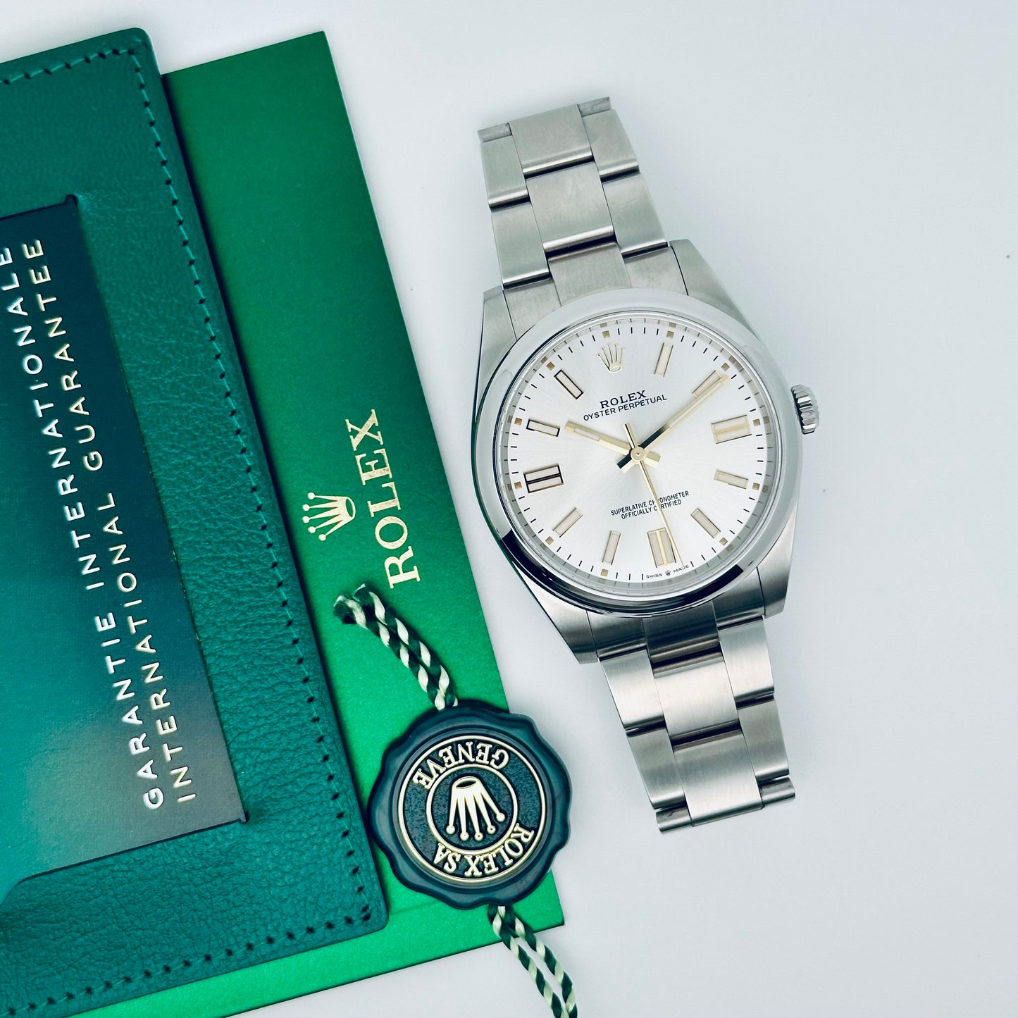 Rolex Oyster Perpetual 41 / 124300 / silber / Oyster / Full Set