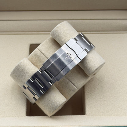 Rolex Oyster Perpetual 41 / 134300 / pink / Oyster / Full Set / 2026