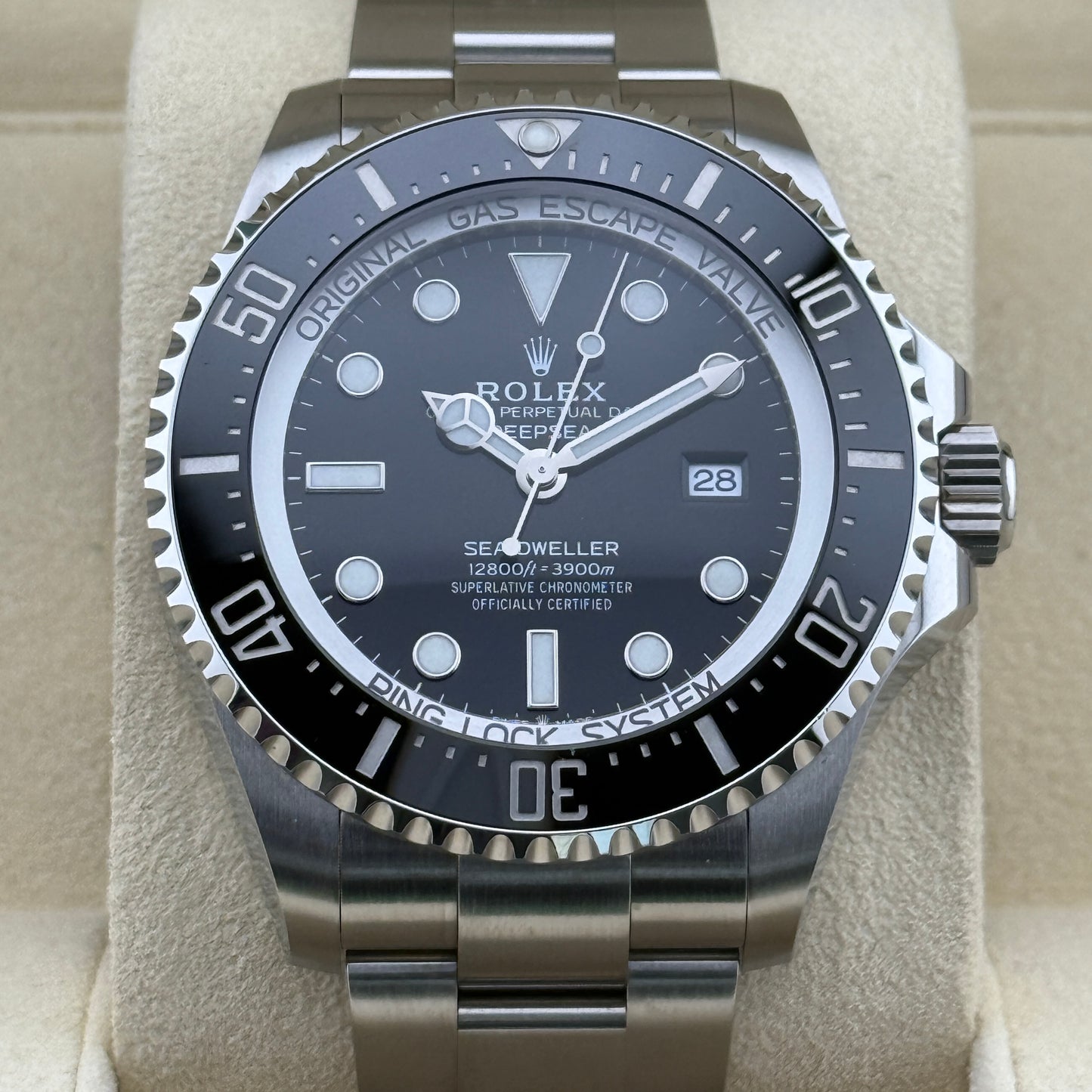 Rolex Sea-Dweller Deepsea / 126660 / schwarz / Oyster / Full Set / 2021