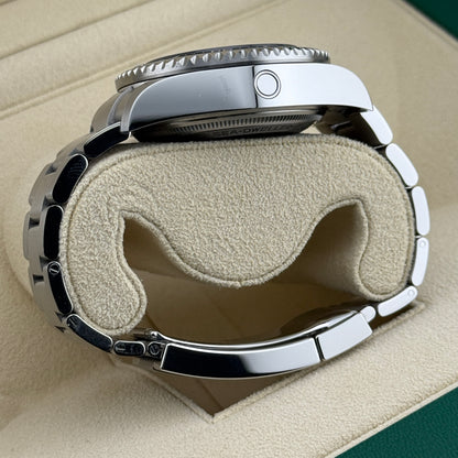 Rolex Sea-Dweller Deepsea / 136660 / schwarz / Oyster / Full Set / 2024