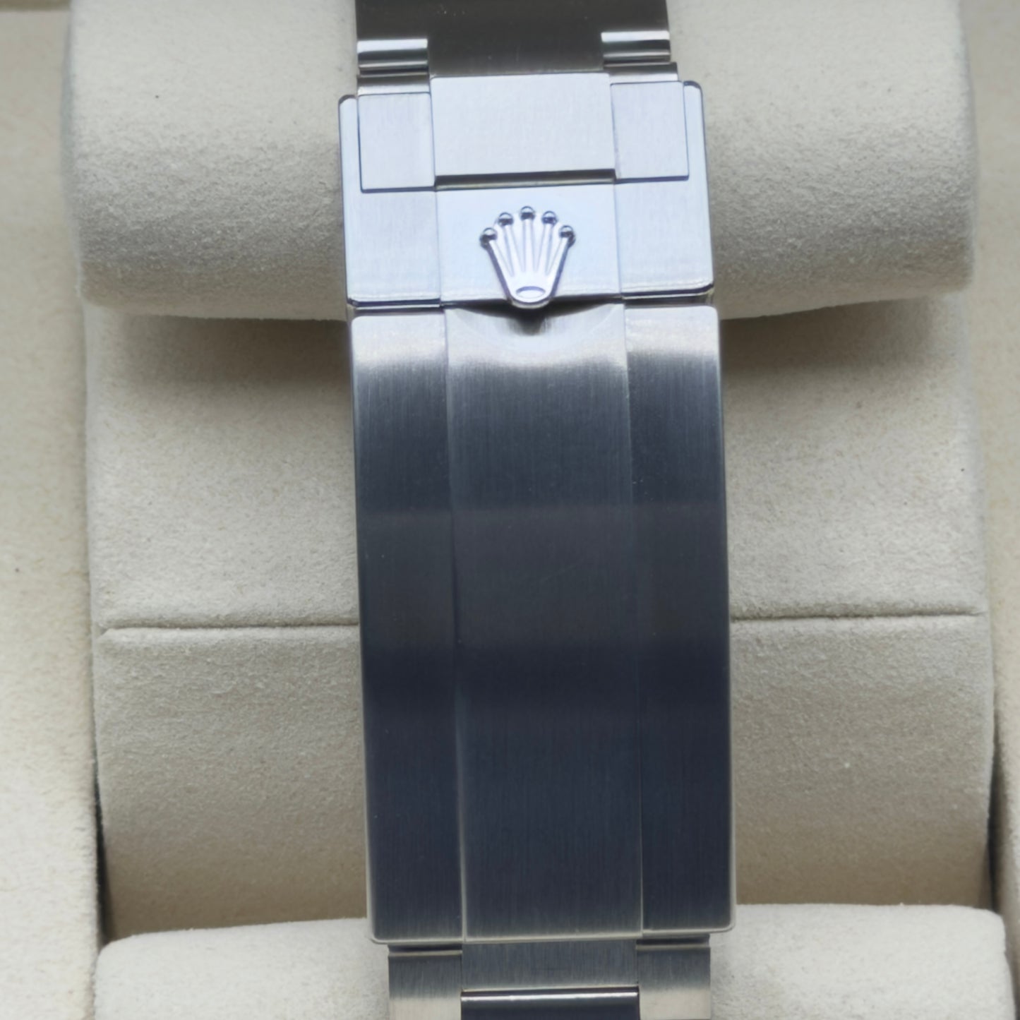 Rolex Sea-Dweller / 126600 / Schwarz / Oyster / Full Set / 2025