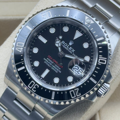 Rolex Sea-Dweller / 126600 / Schwarz / Oyster / Full Set / 2021