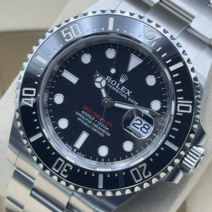 Rolex Sea-Dweller / 126600 / Schwarz / Oyster / Full Set / 2025