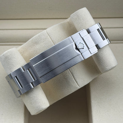 Rolex Sea-Dweller / 126600 / schwarz / Oyster / Full Set / 2025