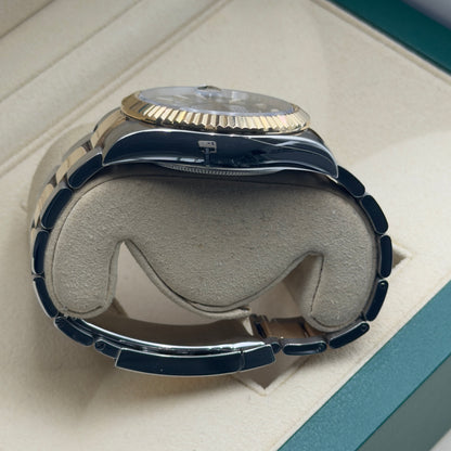 Rolex Sky-Dweller / 326933 / Schwarz / Oyster / Full Set / 2022