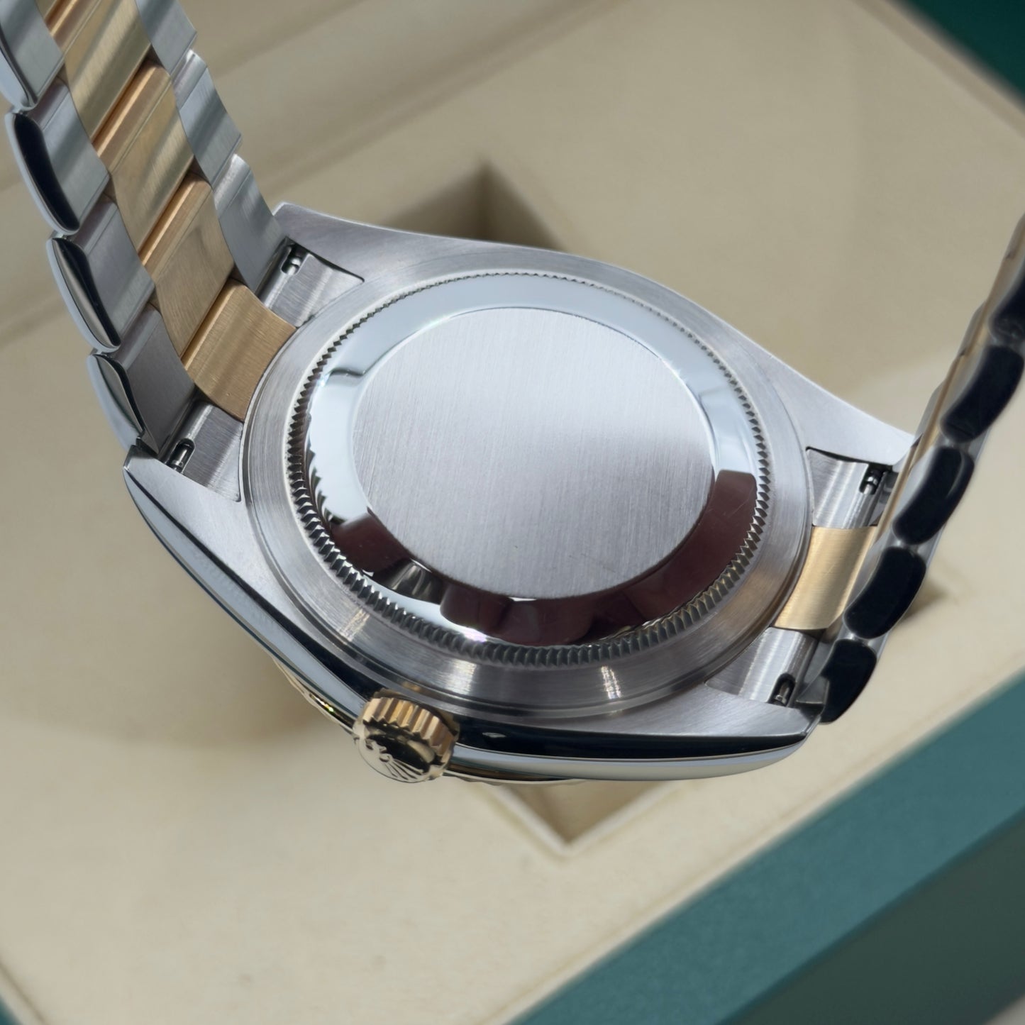 Rolex Sky-Dweller / 326933 / Schwarz / Oyster / Full Set / 2022