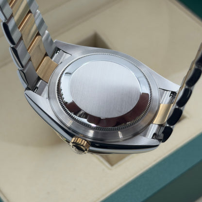 Rolex Sky-Dweller / 326933 / Schwarz / Oyster / Full Set / 2022