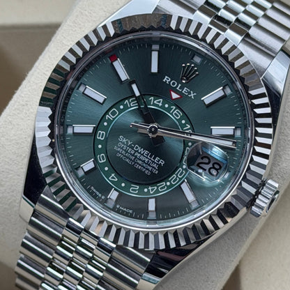 Rolex Sky-Dweller / 336934 / Mintgrün / Jubilee / Full Set / 2025