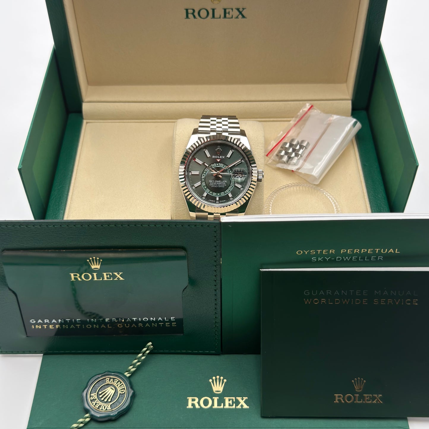 Rolex Sky-Dweller / 336934 / Mintgrün / Jubilee / Full Set / 2025