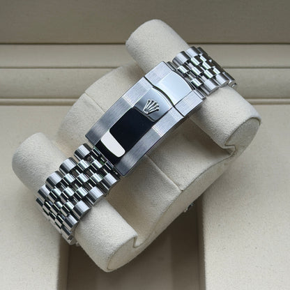 Rolex Sky-Dweller / 336934 / Mintgrün / Jubilee / Full Set / 01.2026