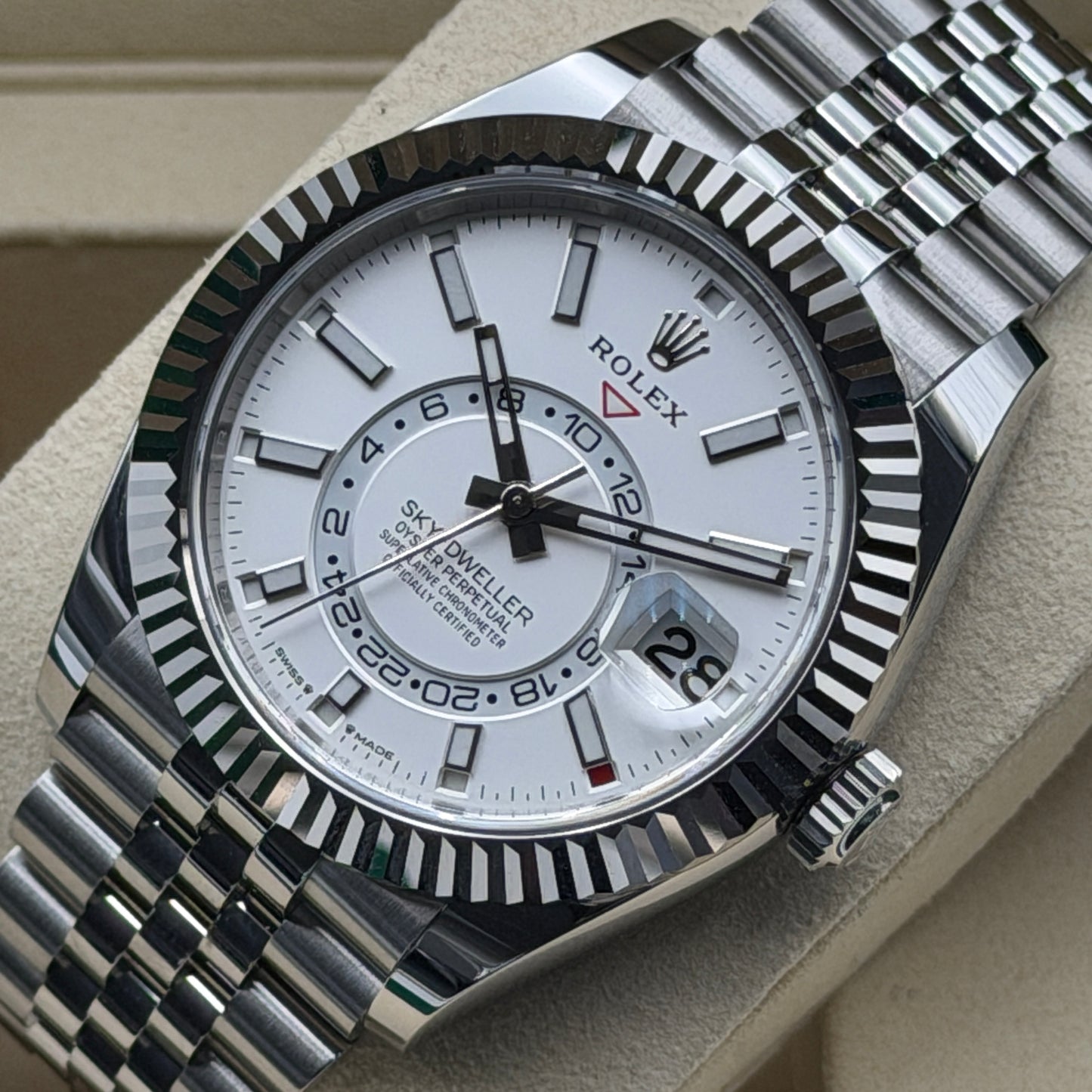 Rolex Sky-Dweller / 336934 / Weiß / Jubilee / Full Set / 2026
