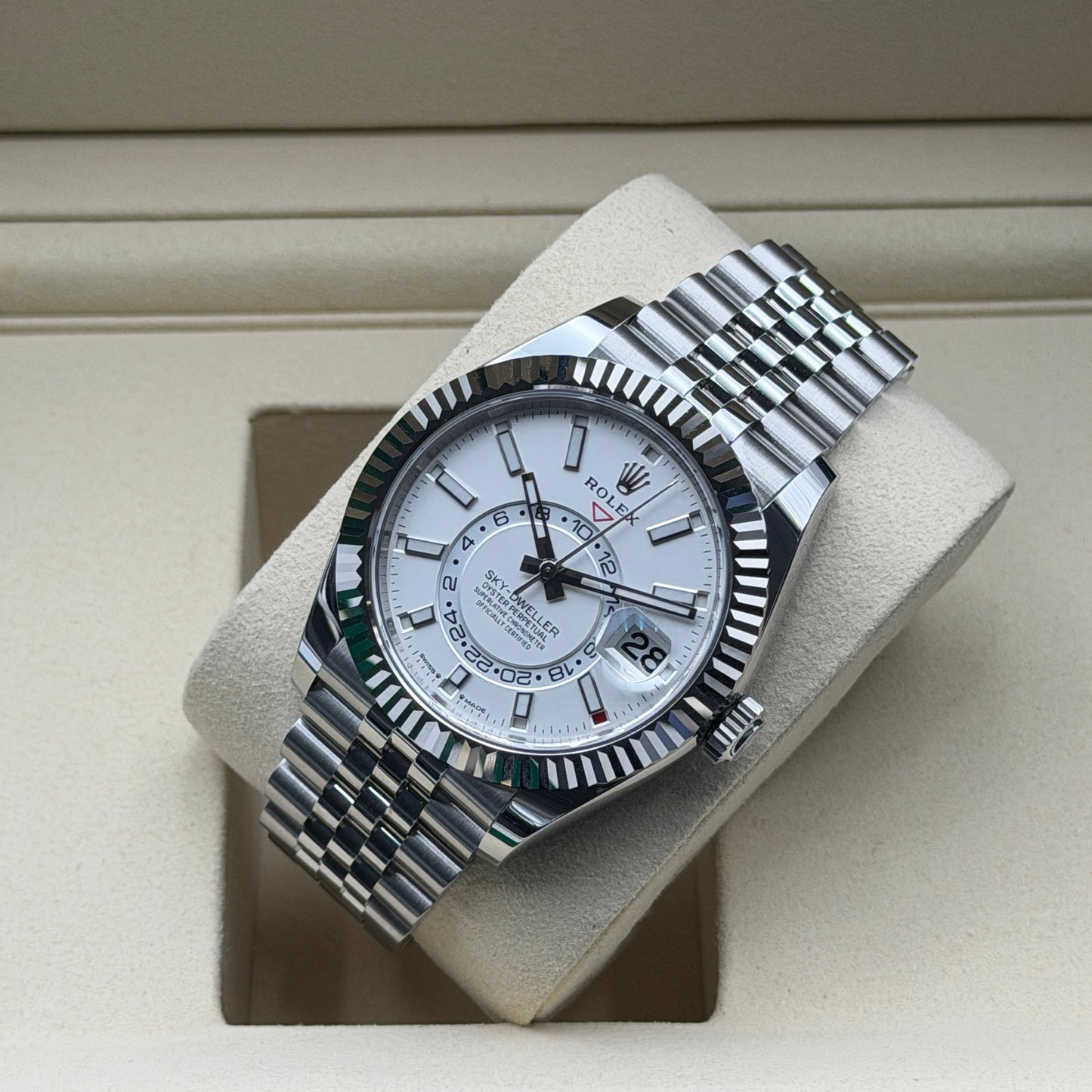 Rolex Sky-Dweller / 336934 / Weiß / Jubilee / Full Set / 2026