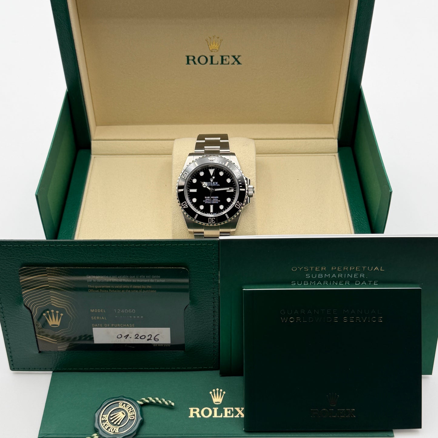 Rolex Submariner / 124060 / schwarz / Oyster / Full Set / 2026