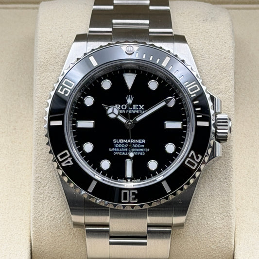 Rolex Submariner / 124060 / schwarz / Oyster / Full Set / 2026
