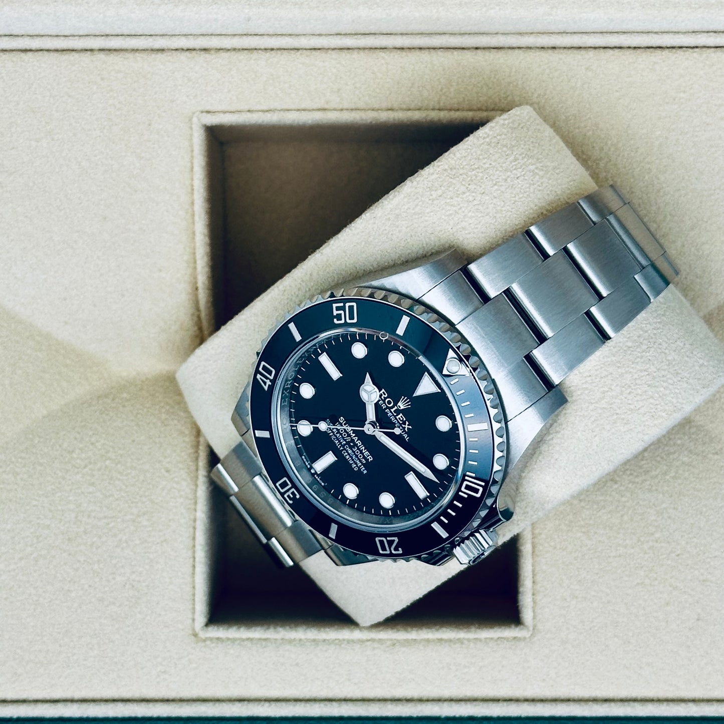 Rolex Submariner / 124060 / schwarz / Oyster / Full Set