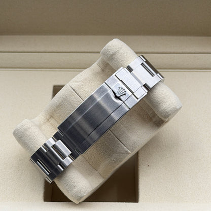 Rolex Submariner / 124060 / schwarz / Oyster / Full Set / 2026