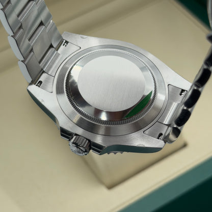 Rolex Submariner / 124060 / Schwarz / Oyster / Full Set / 2026