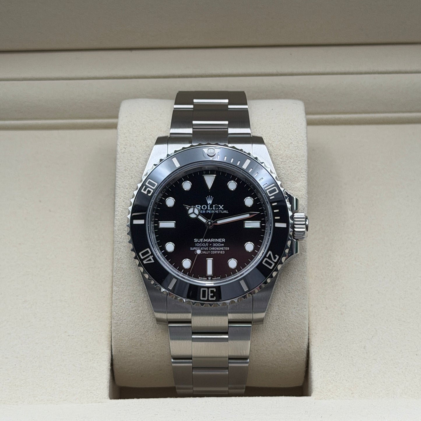Rolex Submariner / 124060 / Schwarz / Oyster / Full Set / 2026
