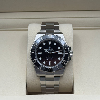 Rolex Submariner / 124060 / Schwarz / Oyster / Full Set / 2026