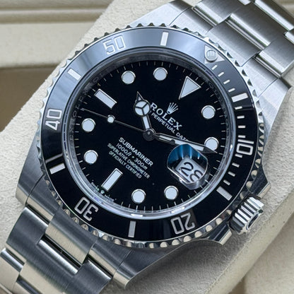 Rolex Submariner / 126610LN / Schwarz / Oyster / Full Set / 2026