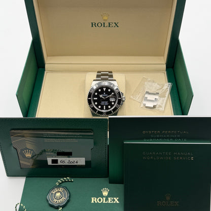 Rolex Submariner / 126610LN / schwarz / Oyster / Full Set / 2026