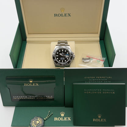Rolex Submariner / 126610LN / Schwarz / Oyster / Full Set / 2026