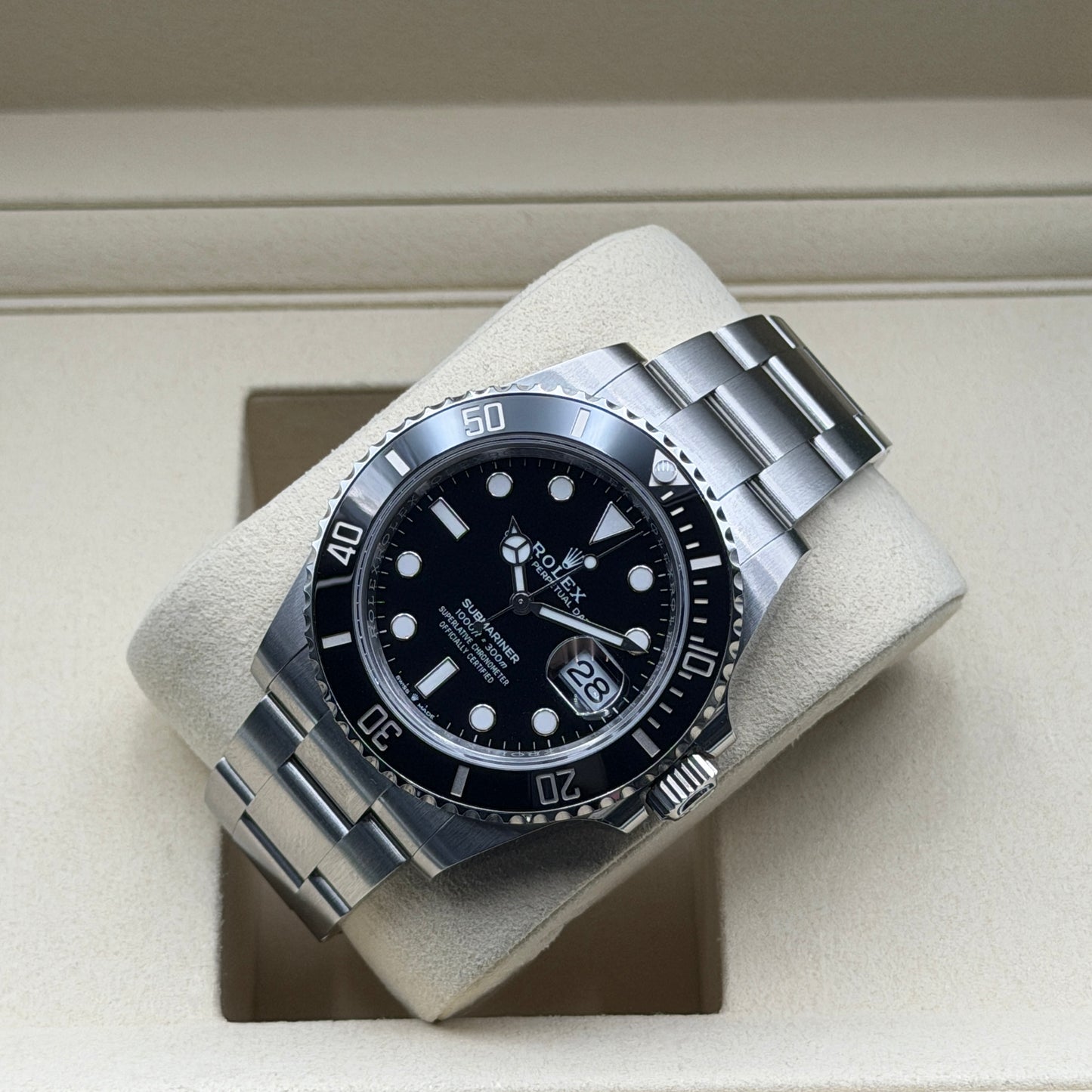 Rolex Submariner / 126610LN / schwarz / Oyster / Full Set / 2026