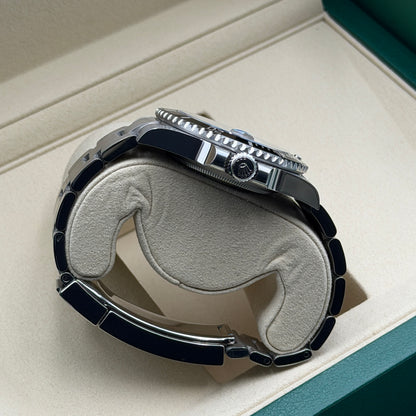 Rolex Submariner / 126610LN / schwarz / Oyster / Full Set / 2026