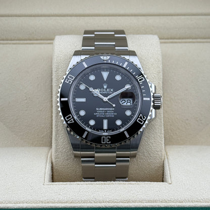 Rolex Submariner / 126610LN / schwarz / Oyster / Full Set / 2020