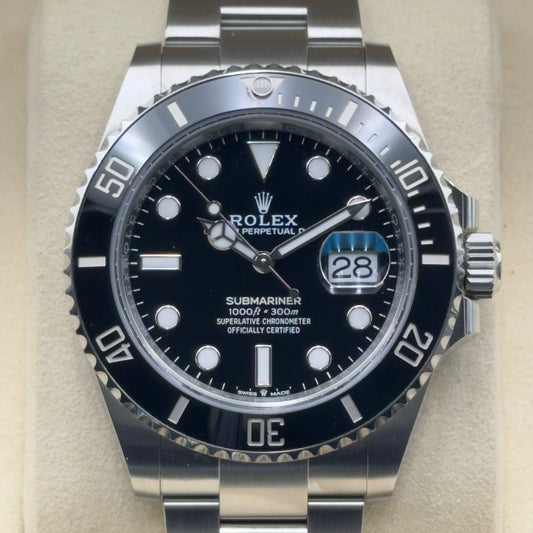 Rolex Submariner / 126610LN / Schwarz / Oyster / Full Set / 2026