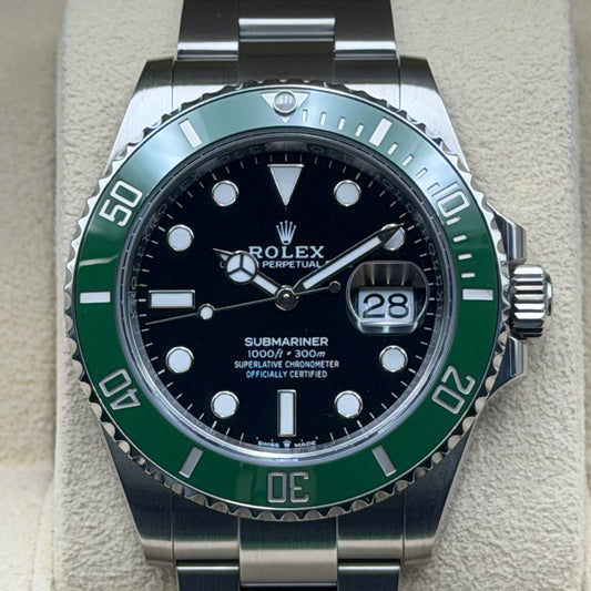 Rolex Submariner / 126610LV / Schwarz / Oyster / Full Set / 2023