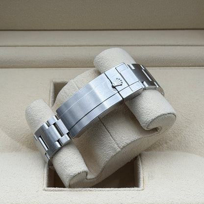 Rolex Submariner / 126610LV / schwarz / Oyster / Full Set / 2023