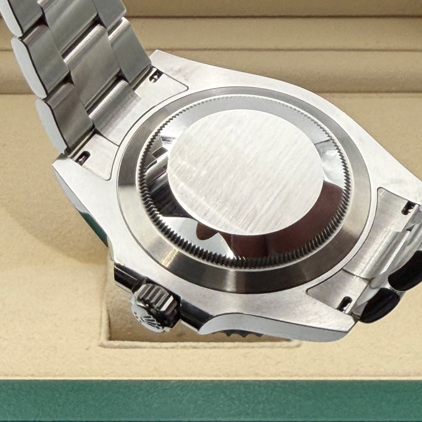 Rolex Submariner / 126610LV / schwarz / Oyster / Full Set / 2023