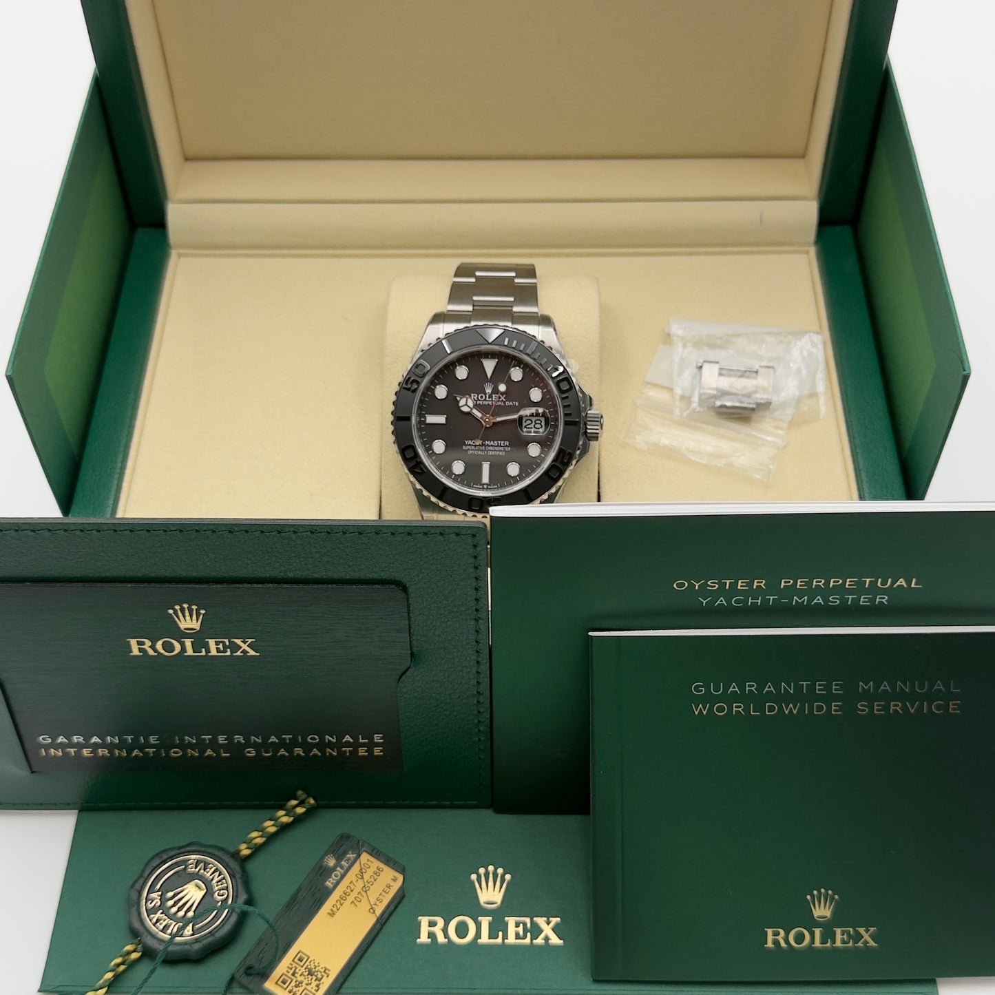 Rolex Yacht-Master 42 / 226627 / schwarz / Oyster / Full Set / 2026