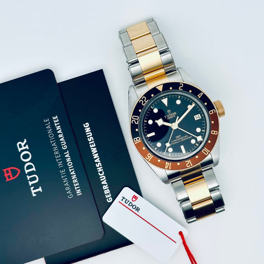 Tudor Black Bay GMT / M79833MN-0001 / schwarz / Edelstahl - Gelbgold / 2023 / Full Set