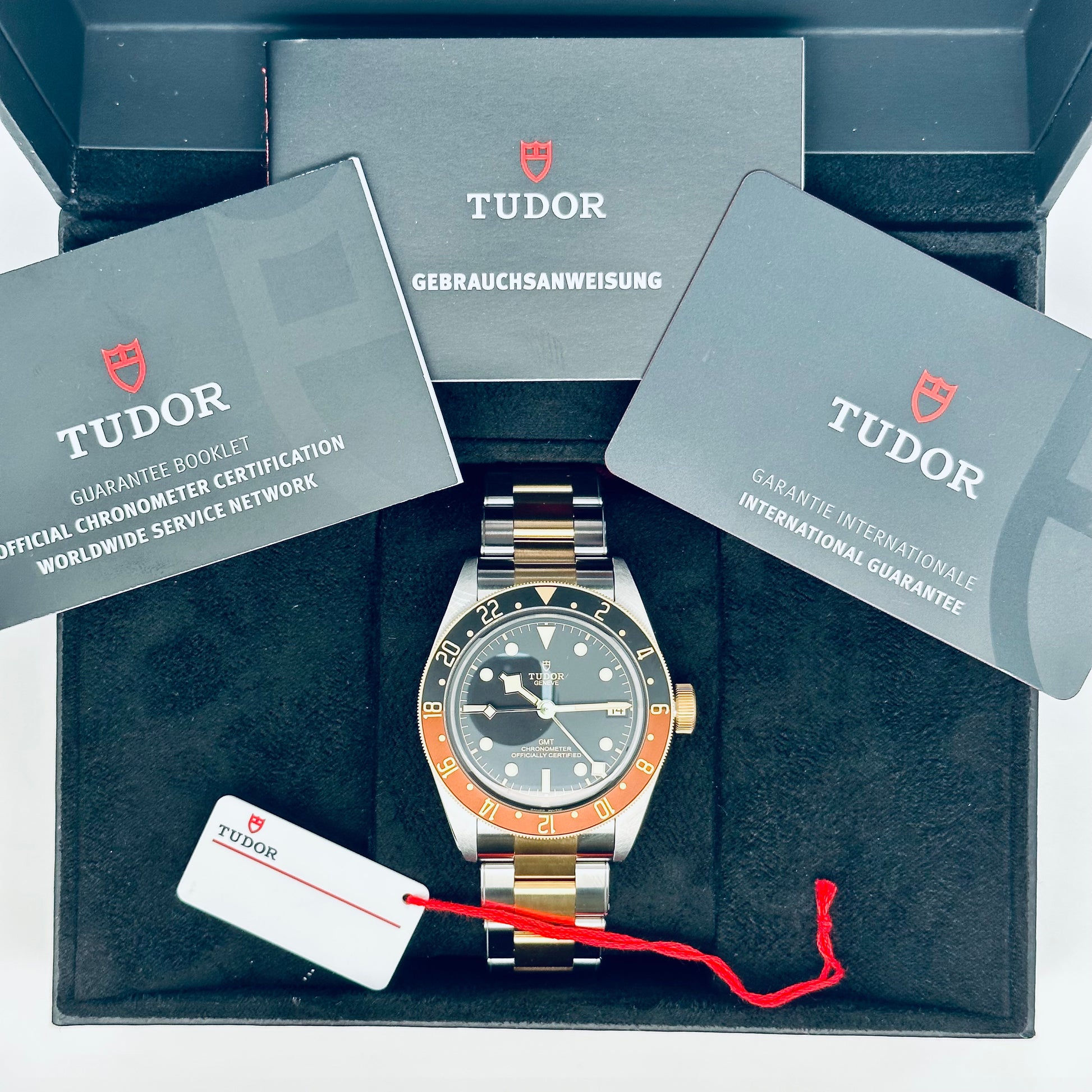 Tudor Black Bay GMT / M79833MN-0001 / schwarz / Edelstahl - Gelbgold / 2023 / Full Set